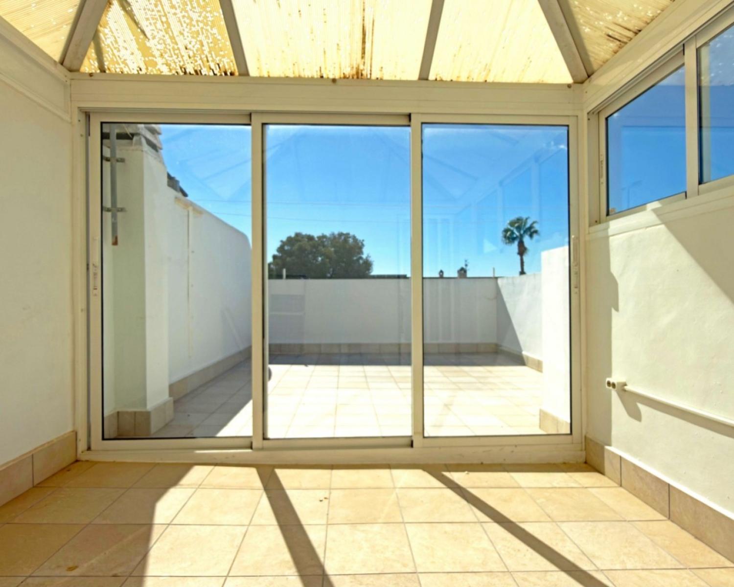  till salu lokal La Zenia Baix Segura 8