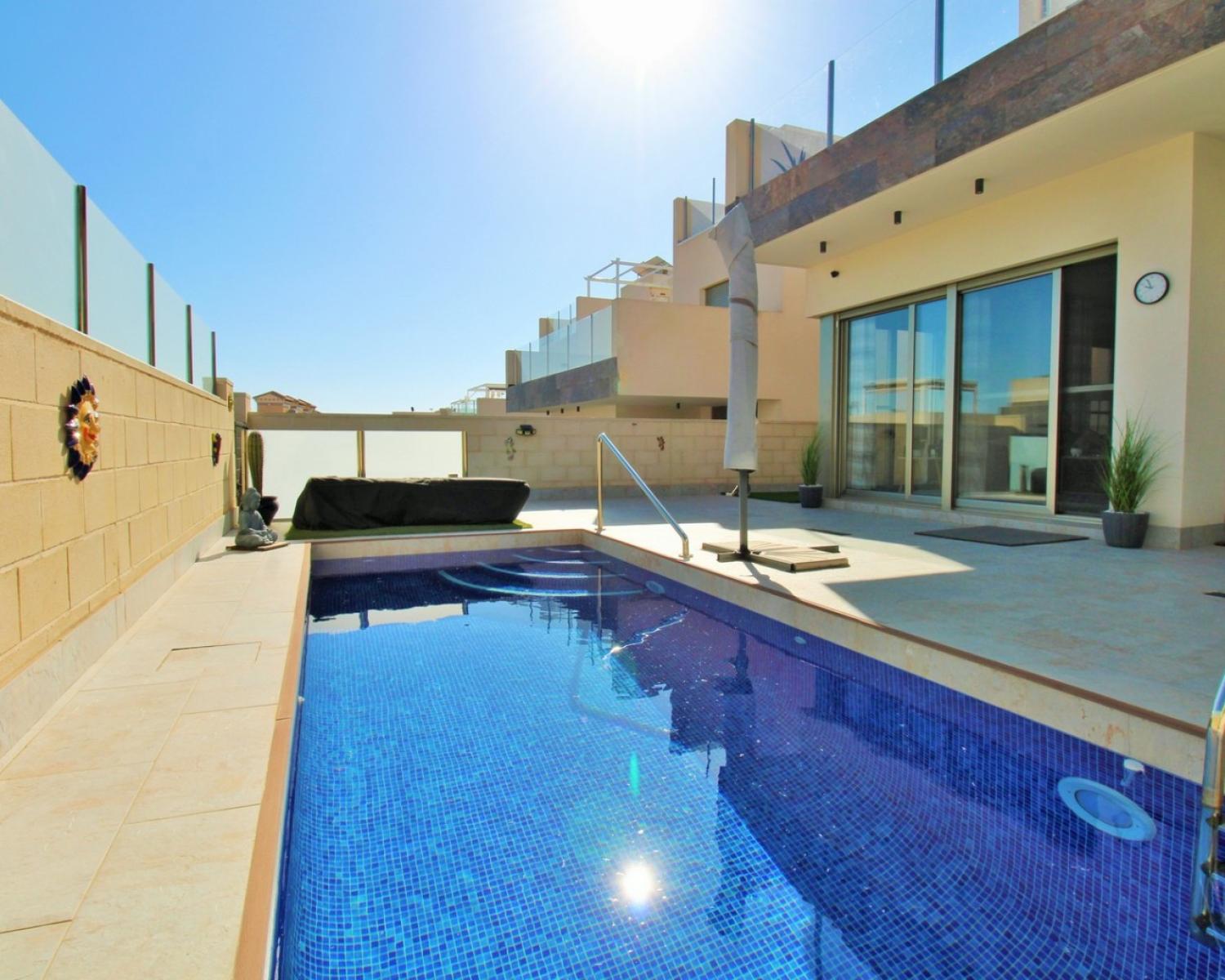  till salu villa Villamartín Baix Segura 8