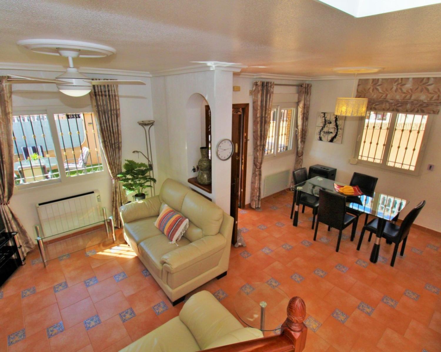  till salu hus Playa Flamenca Baix Segura 32