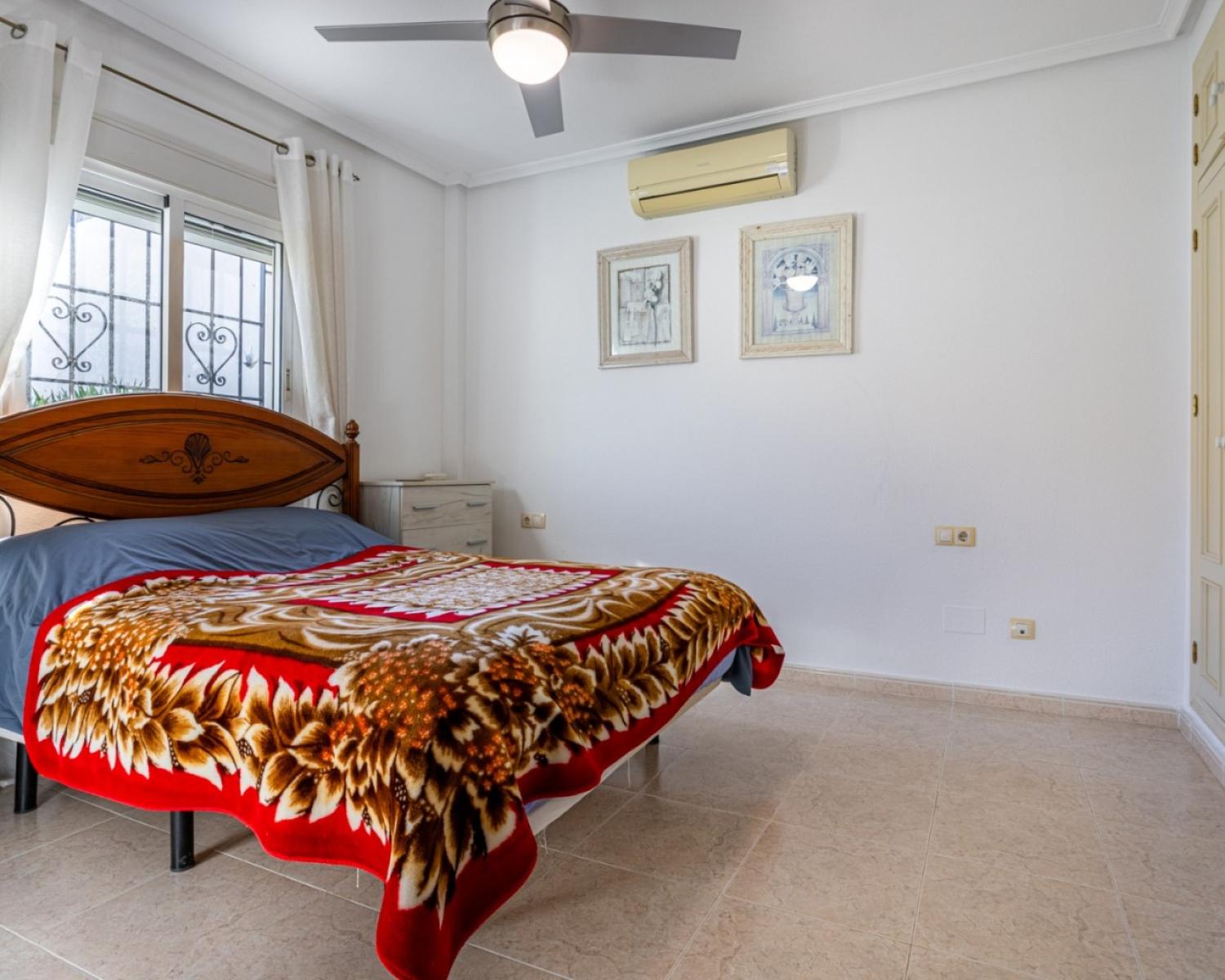  till salu villa Bigastro Baix Segura 28