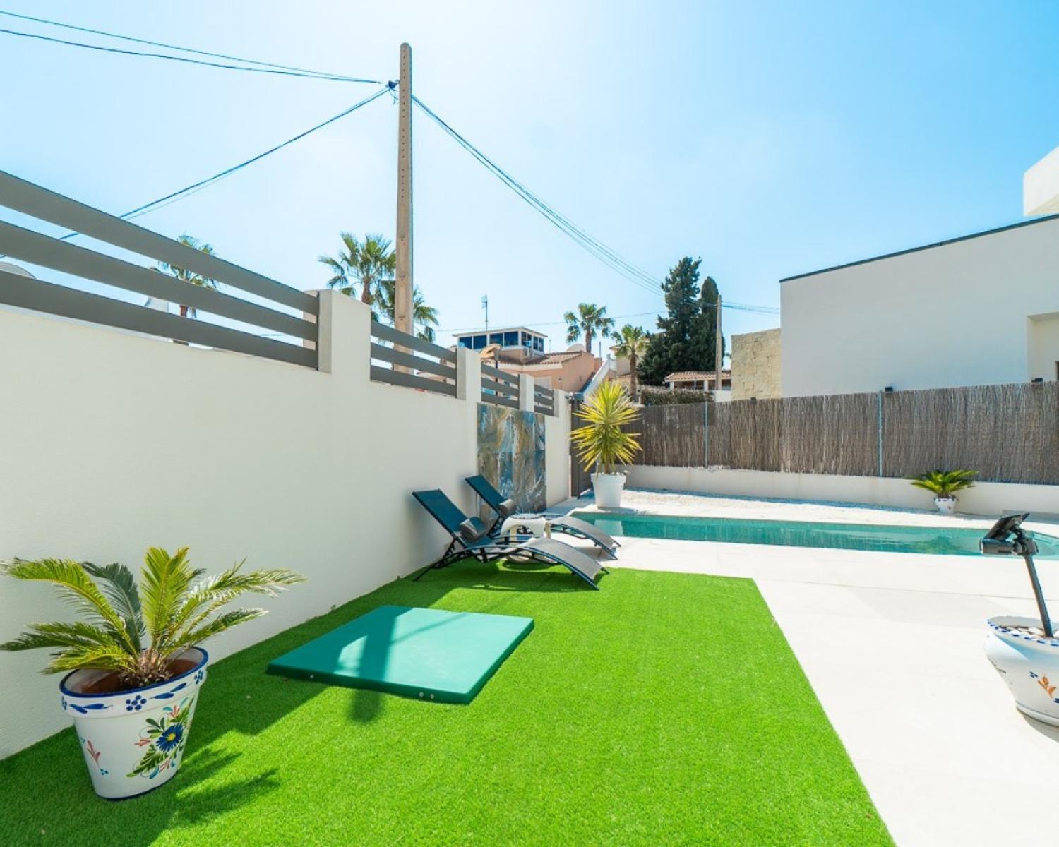  till salu villa Villamartín Baix Segura 3