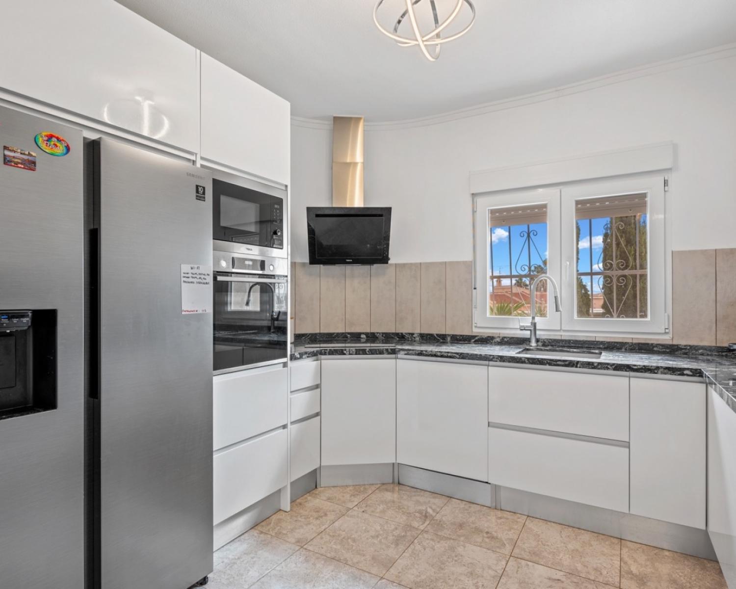  till salu villa Rojales Baix Segura 11