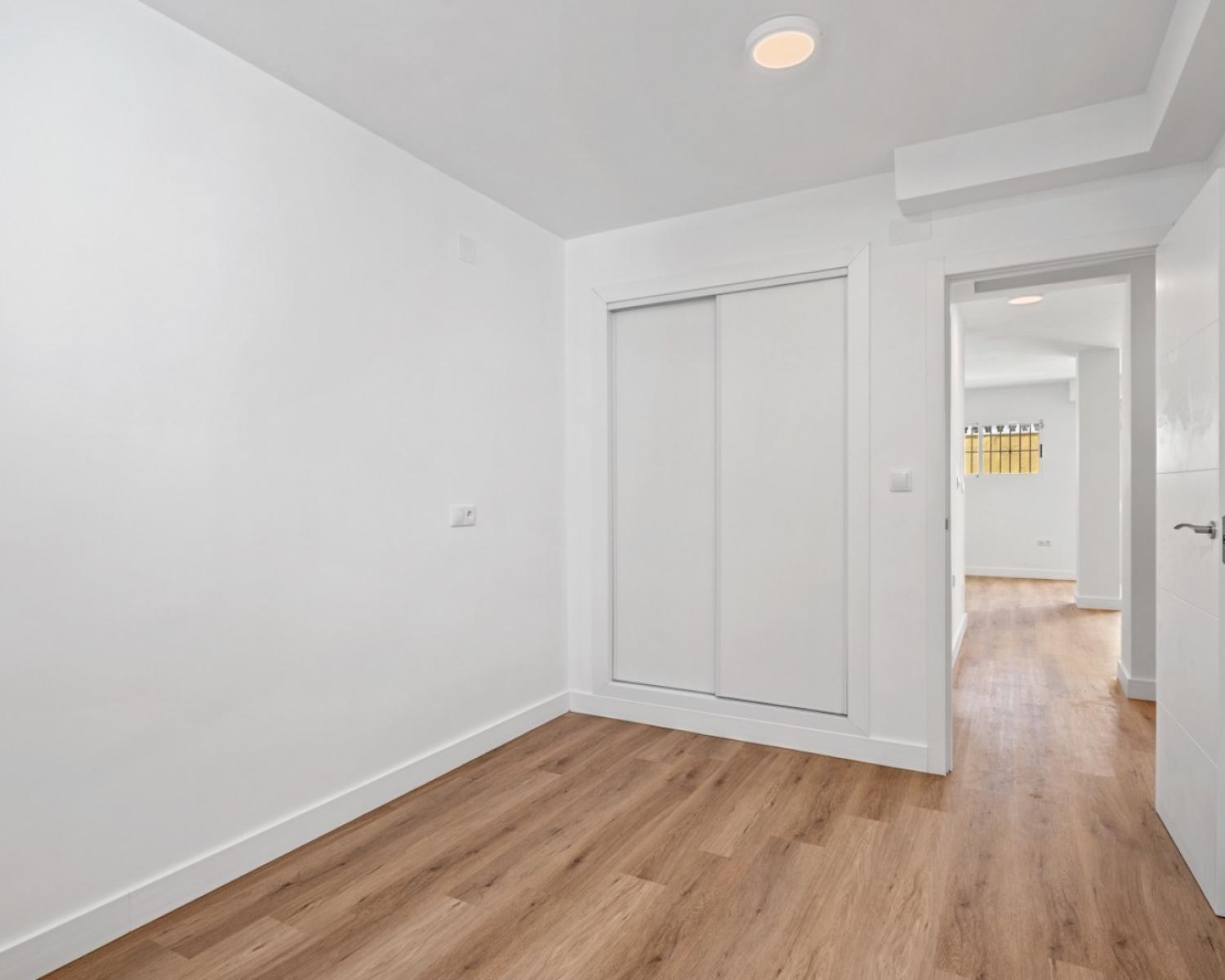  till salu villa Rojales Baix Segura 28