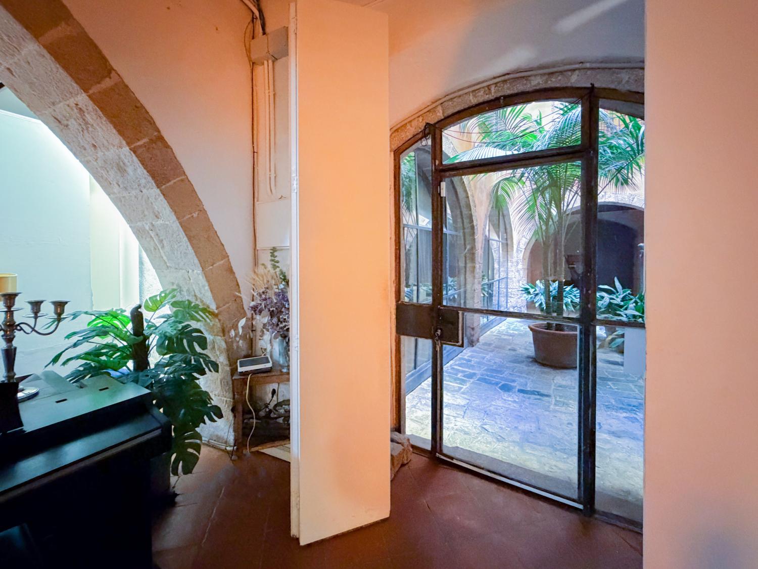  till salu kommersiell Ciutat Vella-Barceloneta Barcelonès 5