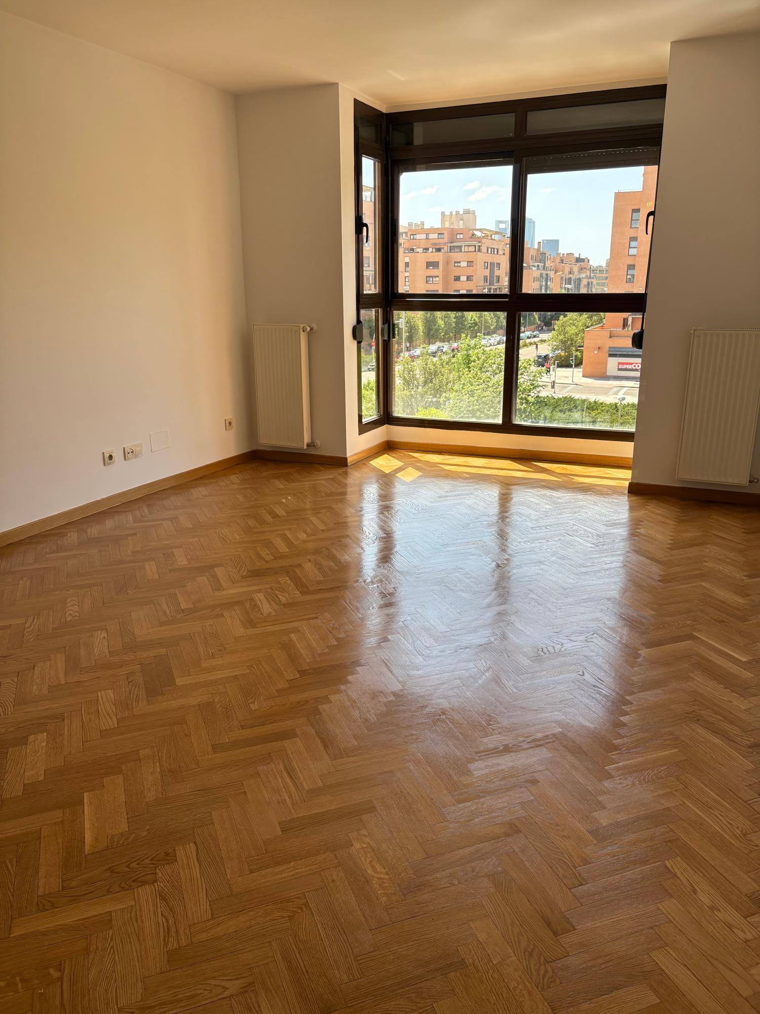  till salu lägenhet Fuencarral-Las Tablas Madrid Capital 24