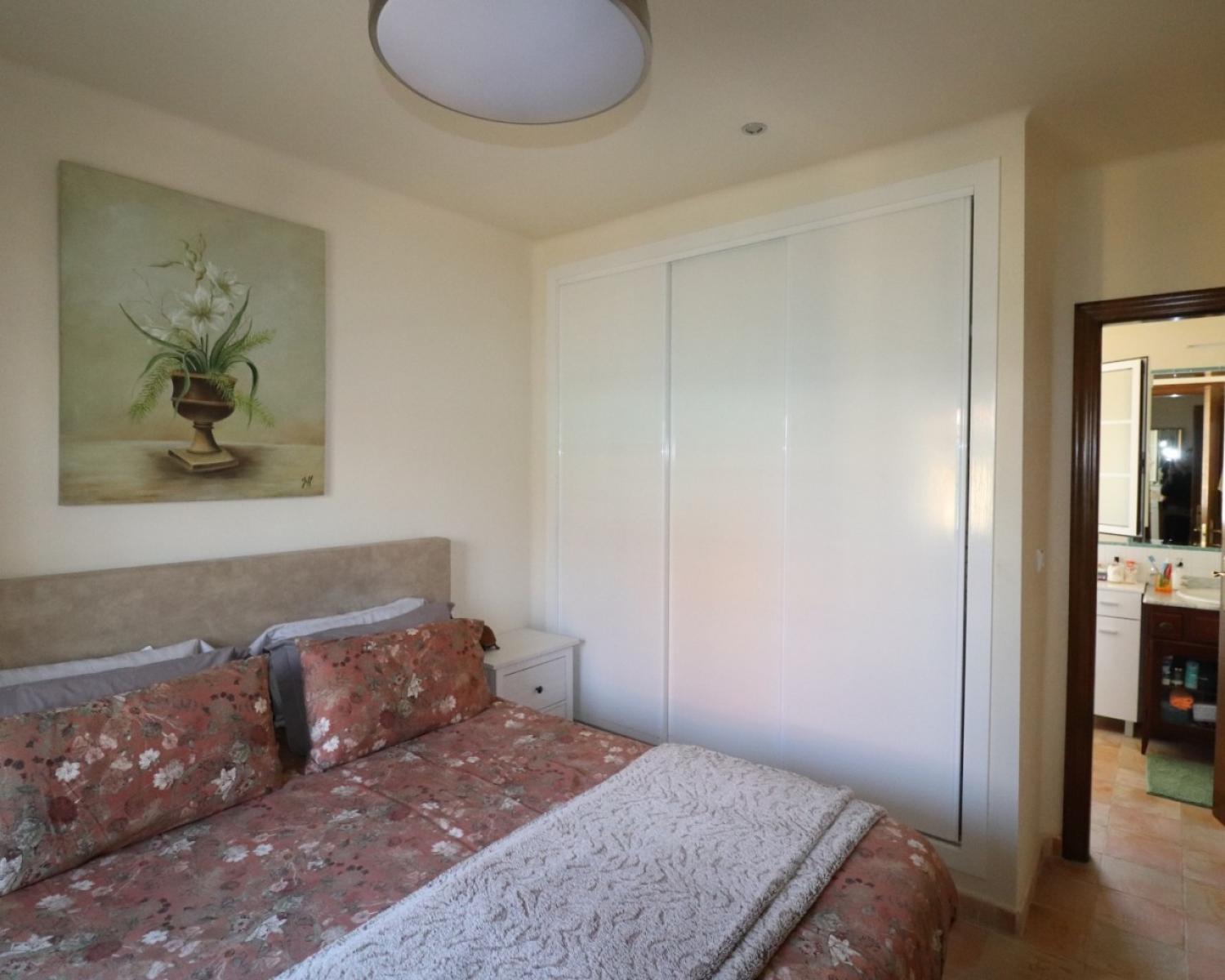 till salu villa Fortuna Oriental 15